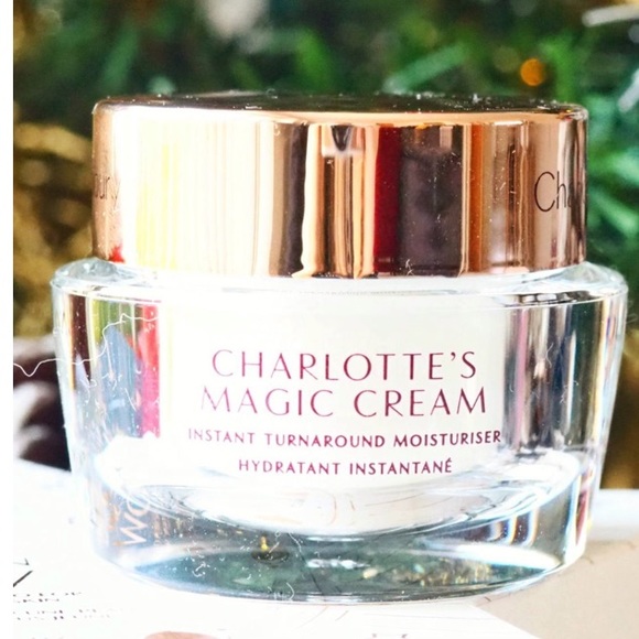 Charlotte Tilbury Bright Magic Skin Glow Magic Cream Brightening Youth Glow BNIB - Picture 8 of 10